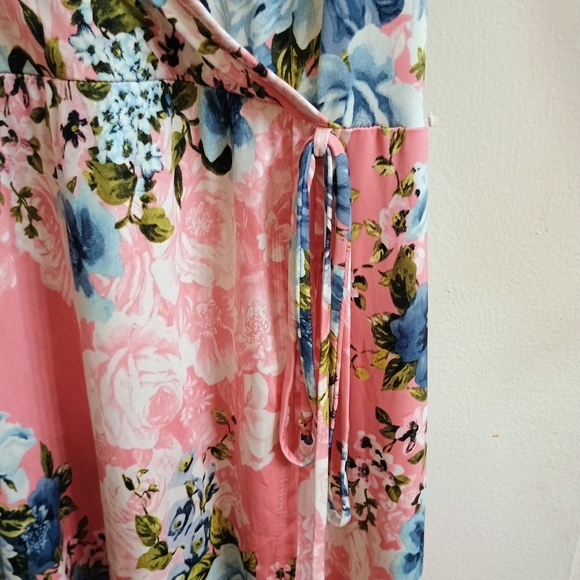 Floral Pink and Blue Wrap Dress - Picture 4 of 7